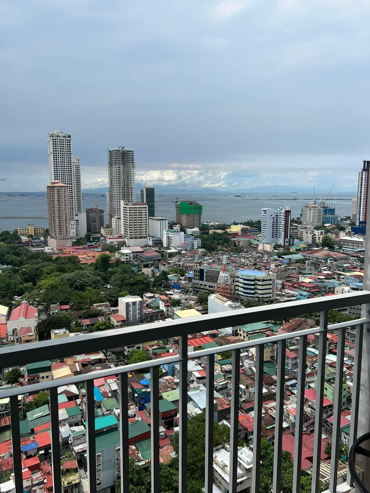 stunning view of manila bay